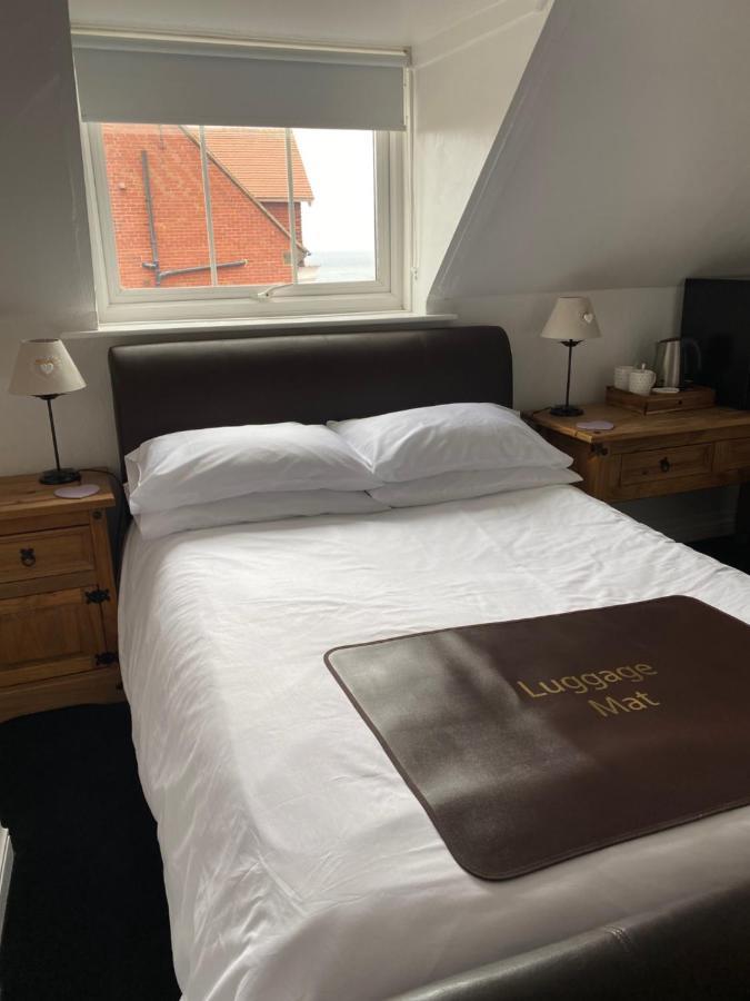 Birtley House Bed And Breakfast Robin Hood's Bay Exterior photo